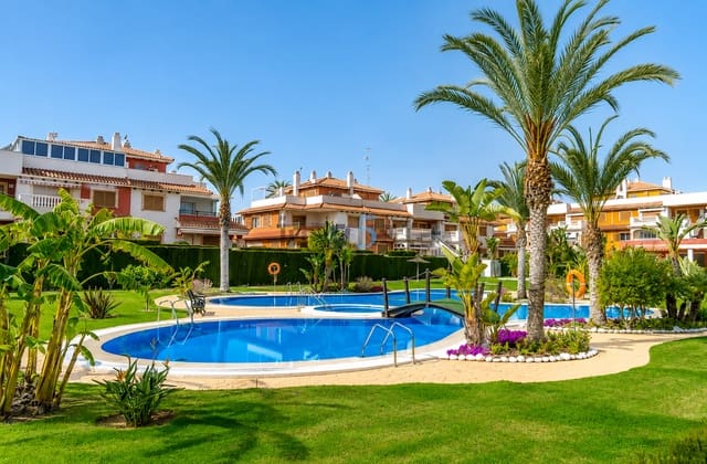 2 soverom Leilighet til salgs i Playa Flamenca, Orihuela med svømmebasseng - € 235 000 (Ref: 9928375)