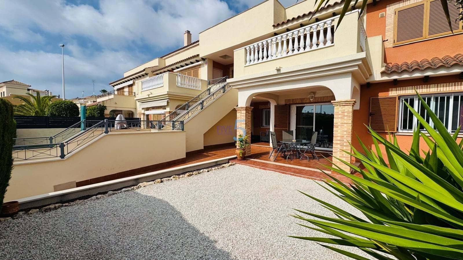 2 soverom Leilighet til salgs i Playa Flamenca med svømmebasseng - € 235 000 (Ref: 9928375)