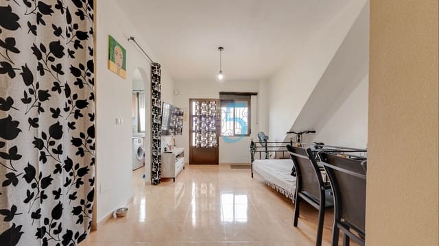 2 soverom Leilighet til salgs i Daya Nueva med svømmebasseng garasje - € 112 000 (Ref: 9928376)