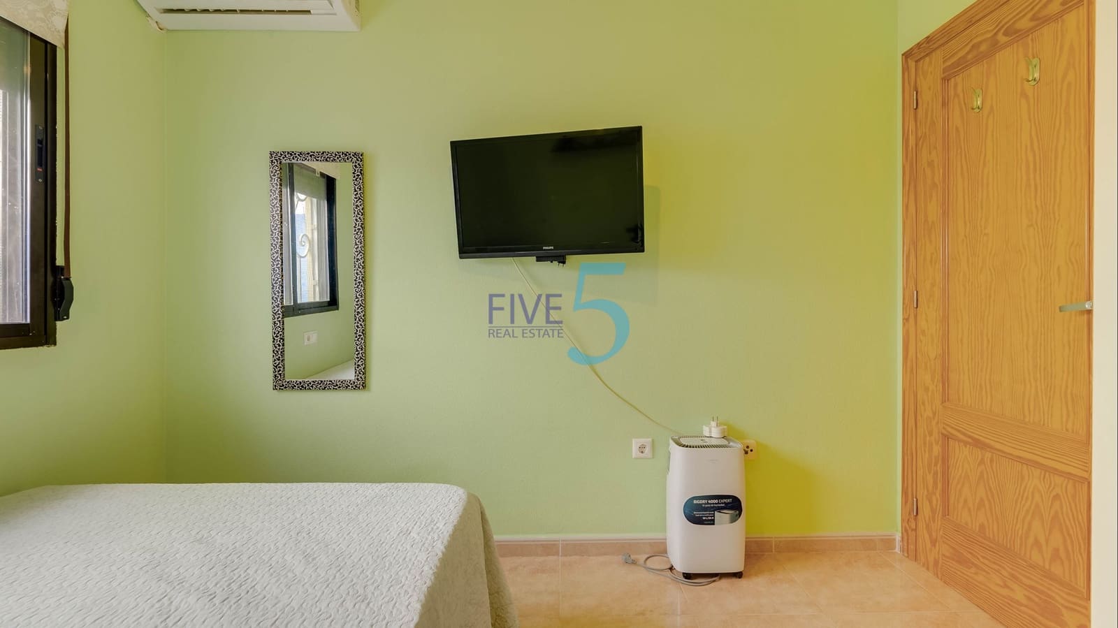 2 Zimmer Apartment zu verkaufen in Daya Nueva mit Pool Garage - 112.000 € (Ref: 9928376)