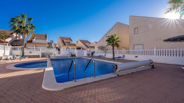 3 soveværelse Villa til salg i Ciudad Quesada, Rojales med swimmingpool - € 175.000 (Ref: 9928504)