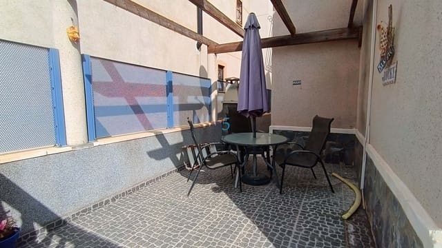 3 soveværelse Villa til salg i Ciudad Quesada, Rojales med swimmingpool - € 175.000 (Ref: 9928504)