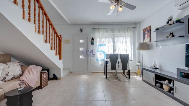 3 bedroom Villa for sale in Ciudad Quesada, Rojales with pool - € 175,000 (Ref: 9928504)