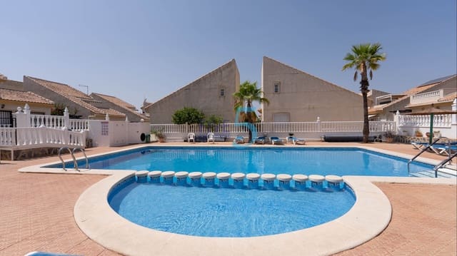3 bedroom Villa for sale in Ciudad Quesada, Rojales with pool - € 175,000 (Ref: 9928504)