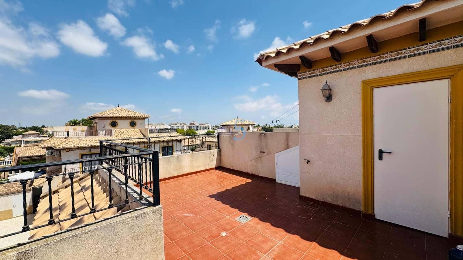 2 slaapkamer Huis te koop in Villamartin met zwembad garage - € 189.000 (Ref: 9928505)