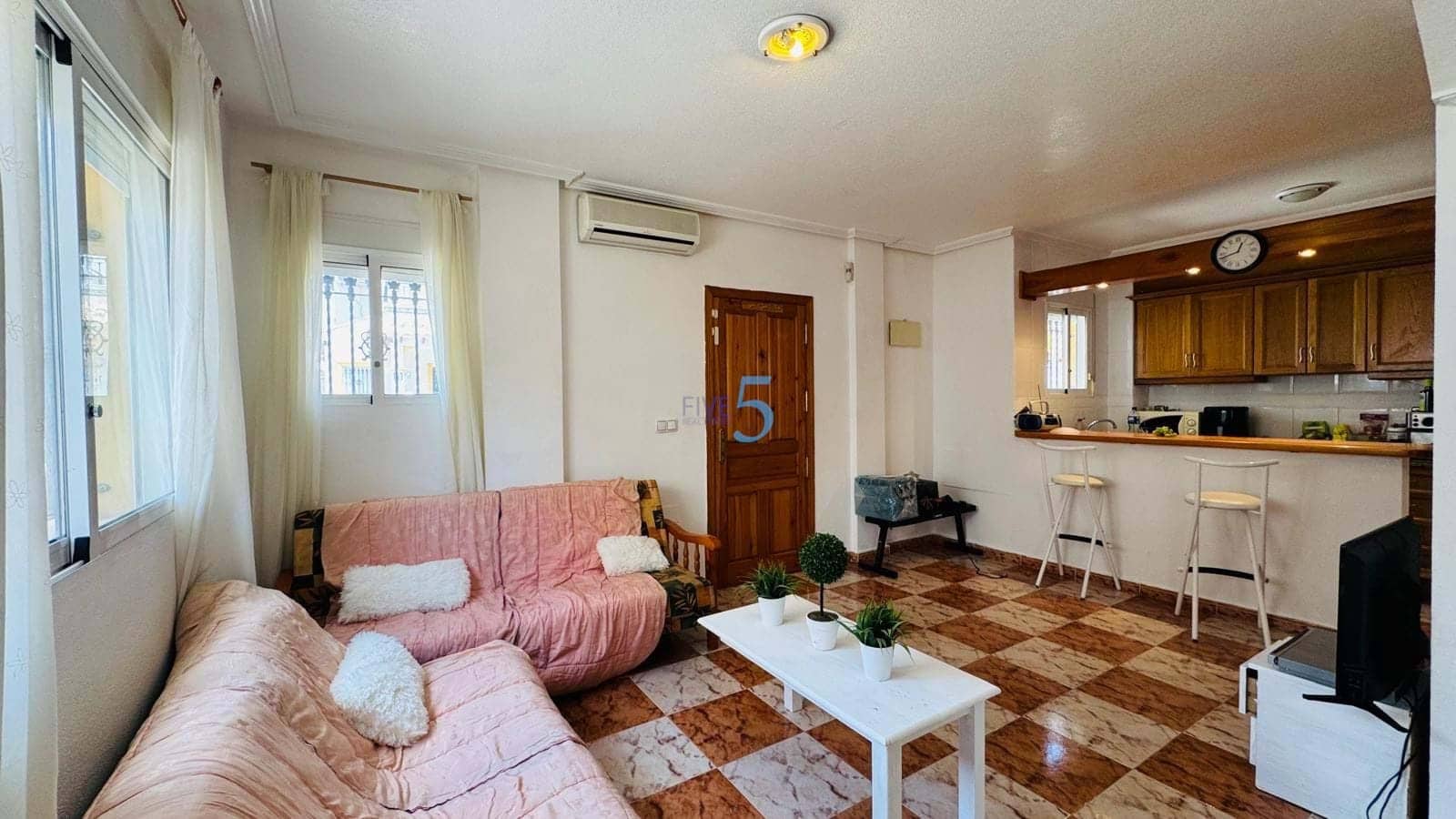 2 slaapkamer Huis te koop in Villamartin met zwembad garage - € 189.000 (Ref: 9928505)