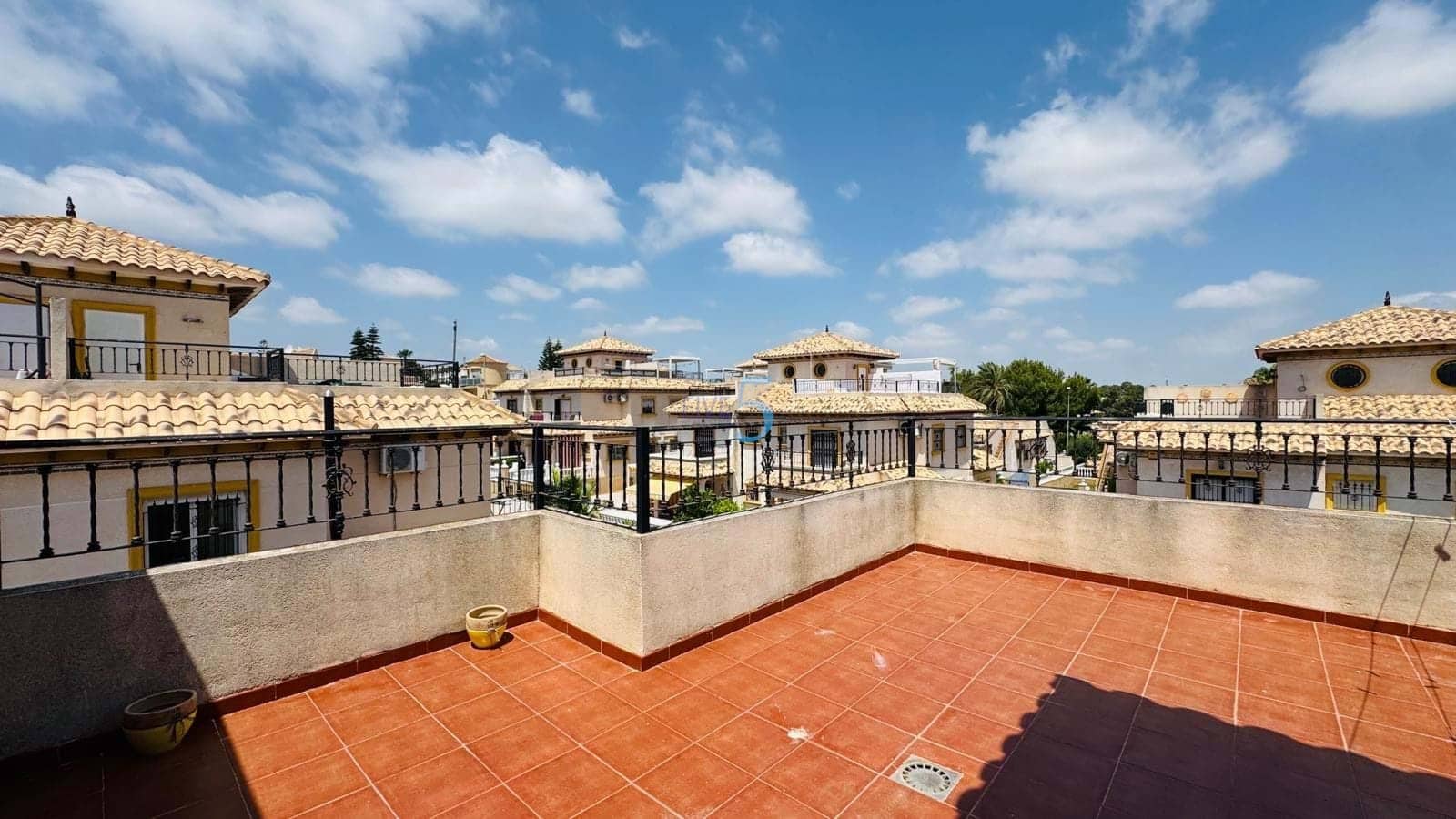 2 slaapkamer Huis te koop in Villamartin met zwembad garage - € 189.000 (Ref: 9928505)
