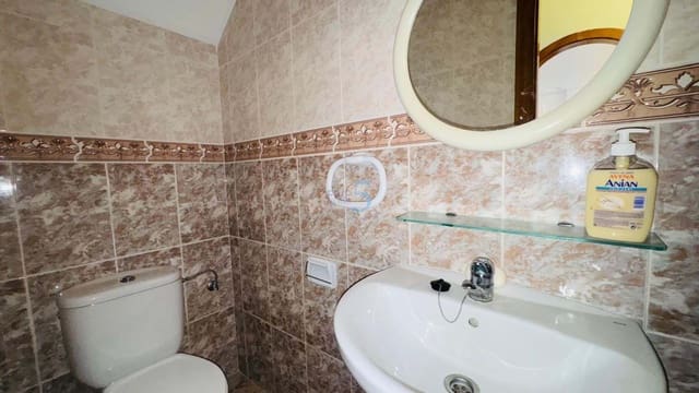 2 slaapkamer Huis te koop in Villamartin, Orihuela met zwembad garage - € 189.000 (Ref: 9928505)