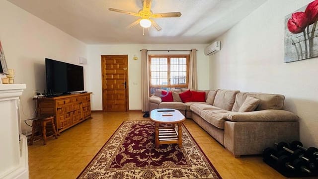 2 soveværelse Byhus til salg i Villamartin, Orihuela med swimmingpool - € 245.000 (Ref: 9932084)