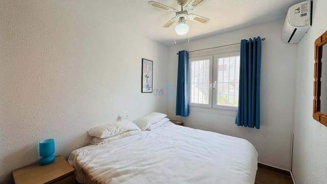 2 soveværelse Byhus til salg i Villamartin, Orihuela med swimmingpool - € 245.000 (Ref: 9932084)