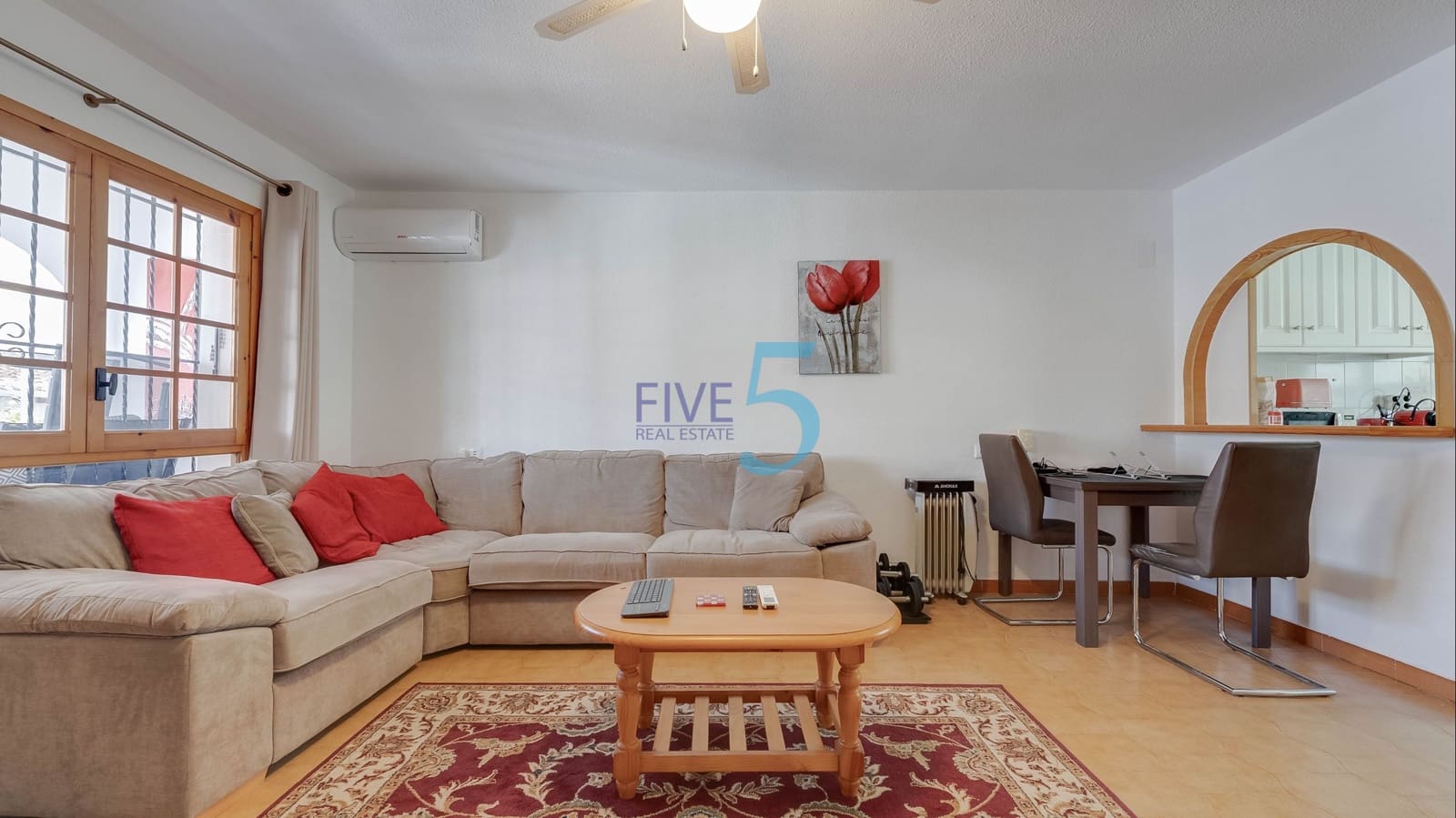 2 soveværelse Byhus til salg i Villamartin med swimmingpool - € 225.000 (Ref: 9932084)