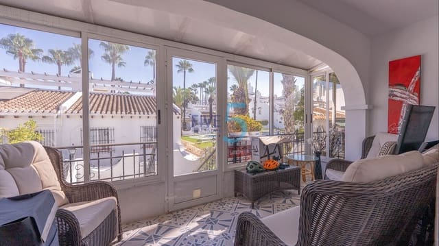 2 soverom Hus til salgs i Villamartin, Orihuela med svømmebasseng - € 229 000 (Ref: 9932084)