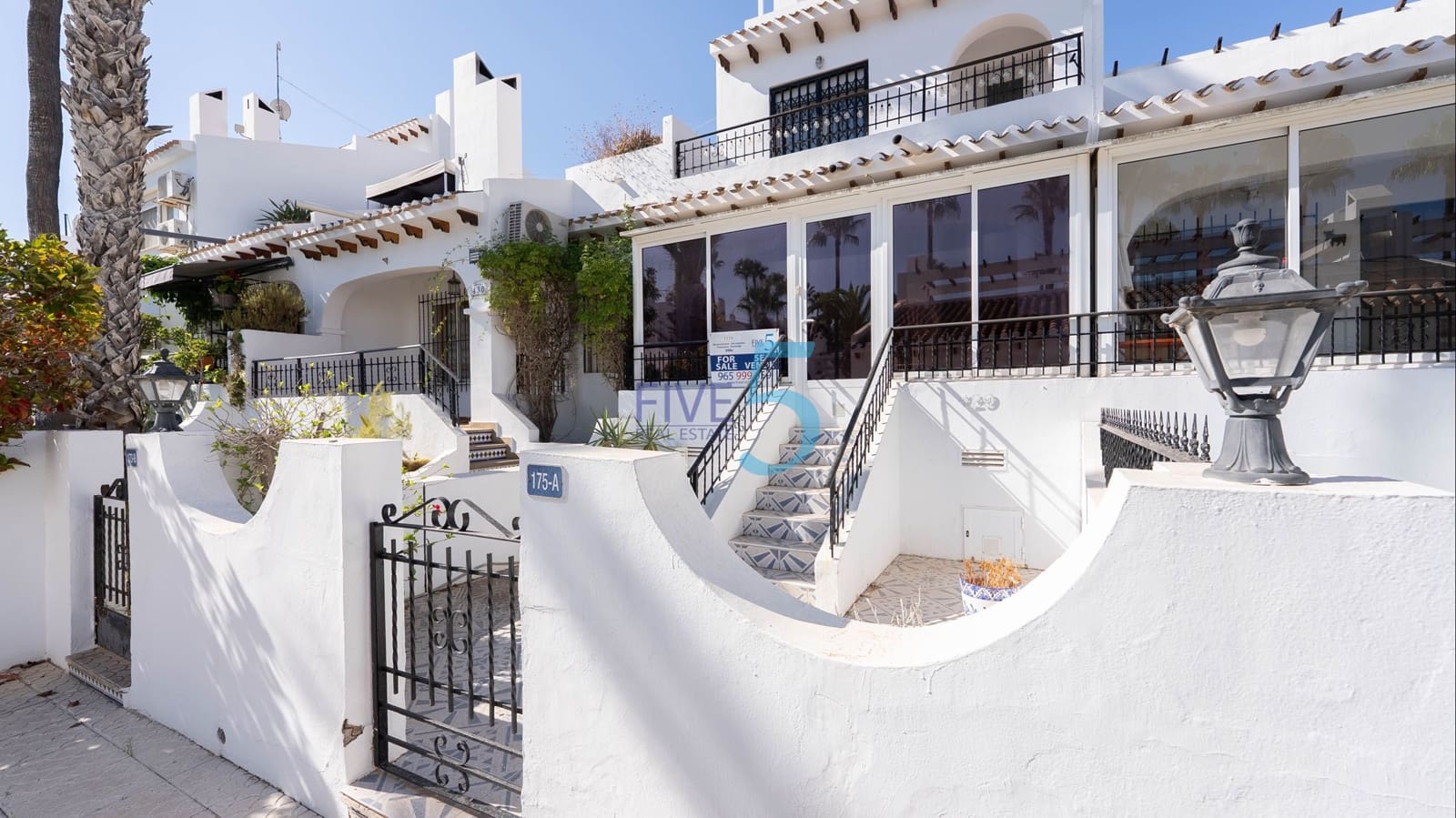 2 soveværelse Byhus til salg i Villamartin med swimmingpool - € 225.000 (Ref: 9932084)