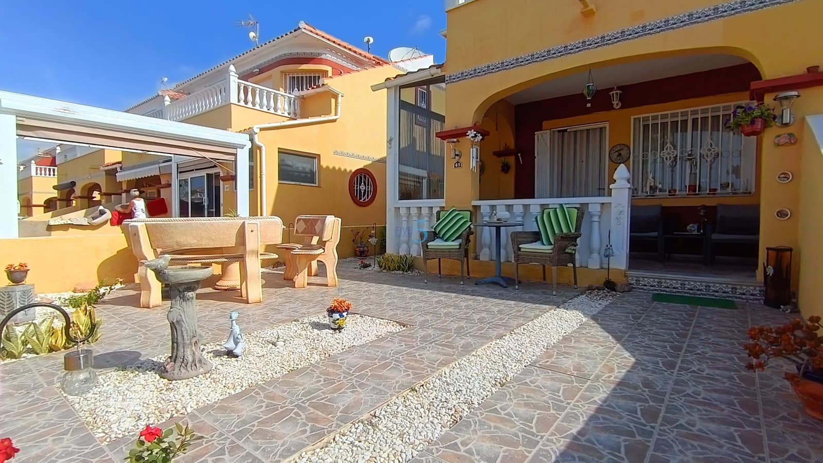 3 slaapkamer Villa te koop in Torrevieja met zwembad garage - € 195.000 (Ref: 9932444)