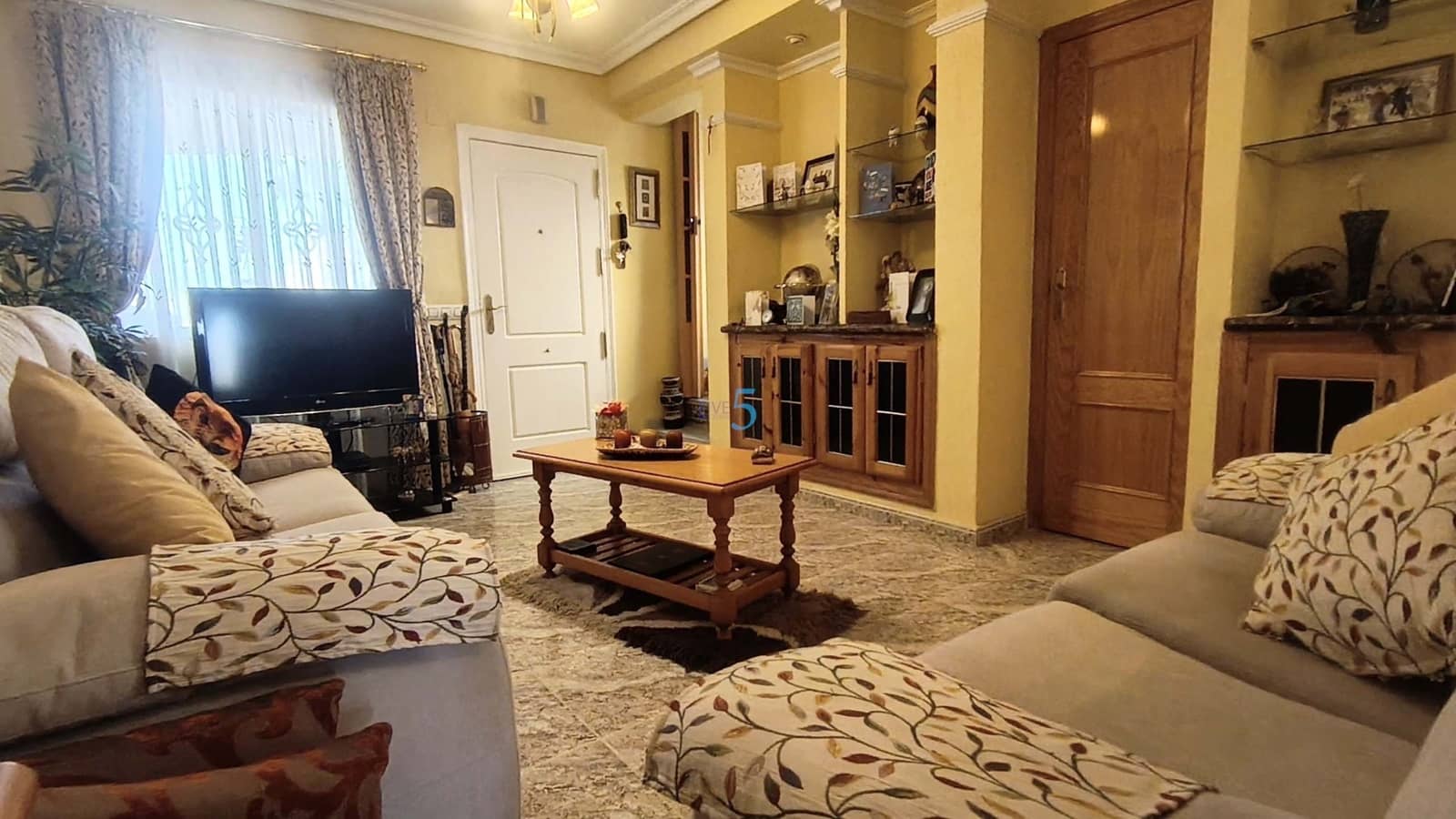 3 slaapkamer Villa te koop in Torrevieja met zwembad garage - € 195.000 (Ref: 9932444)