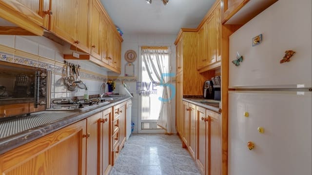 3 soveværelse Villa til salg i Torrevieja med swimmingpool garage - € 195.000 (Ref: 9932444)