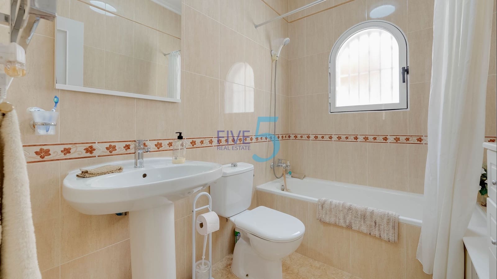3 sovrum Villa till salu i Lo Crispin med pool - 235 000 € (Ref: 9935396)