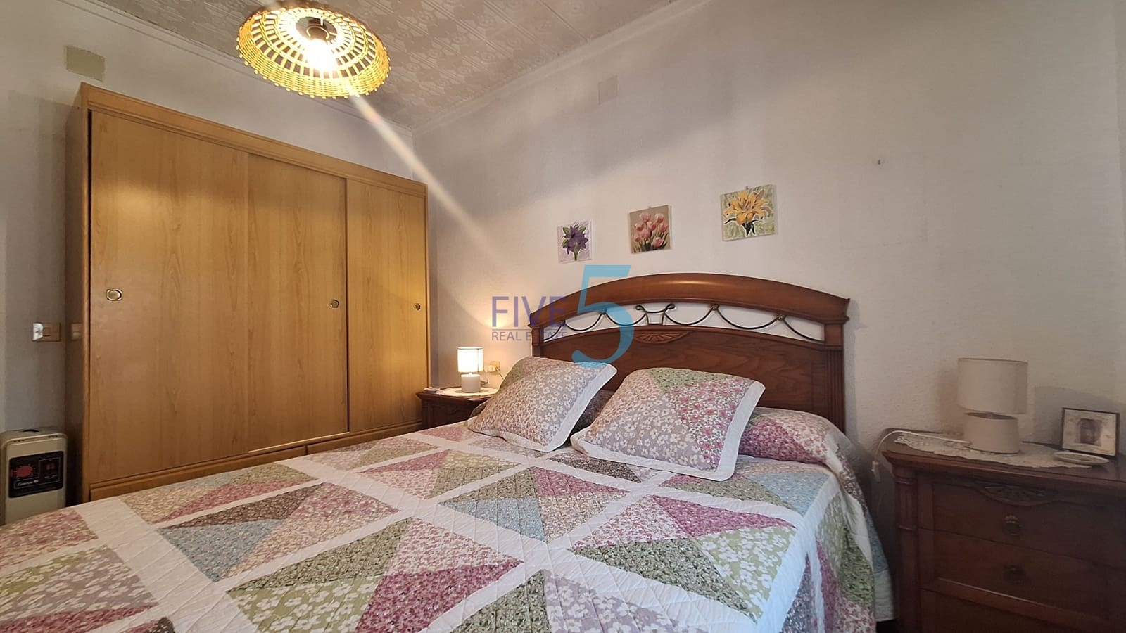 3 bedroom Semi-detached Villa for sale in Torrevieja - € 129,900 (Ref: 9937402)