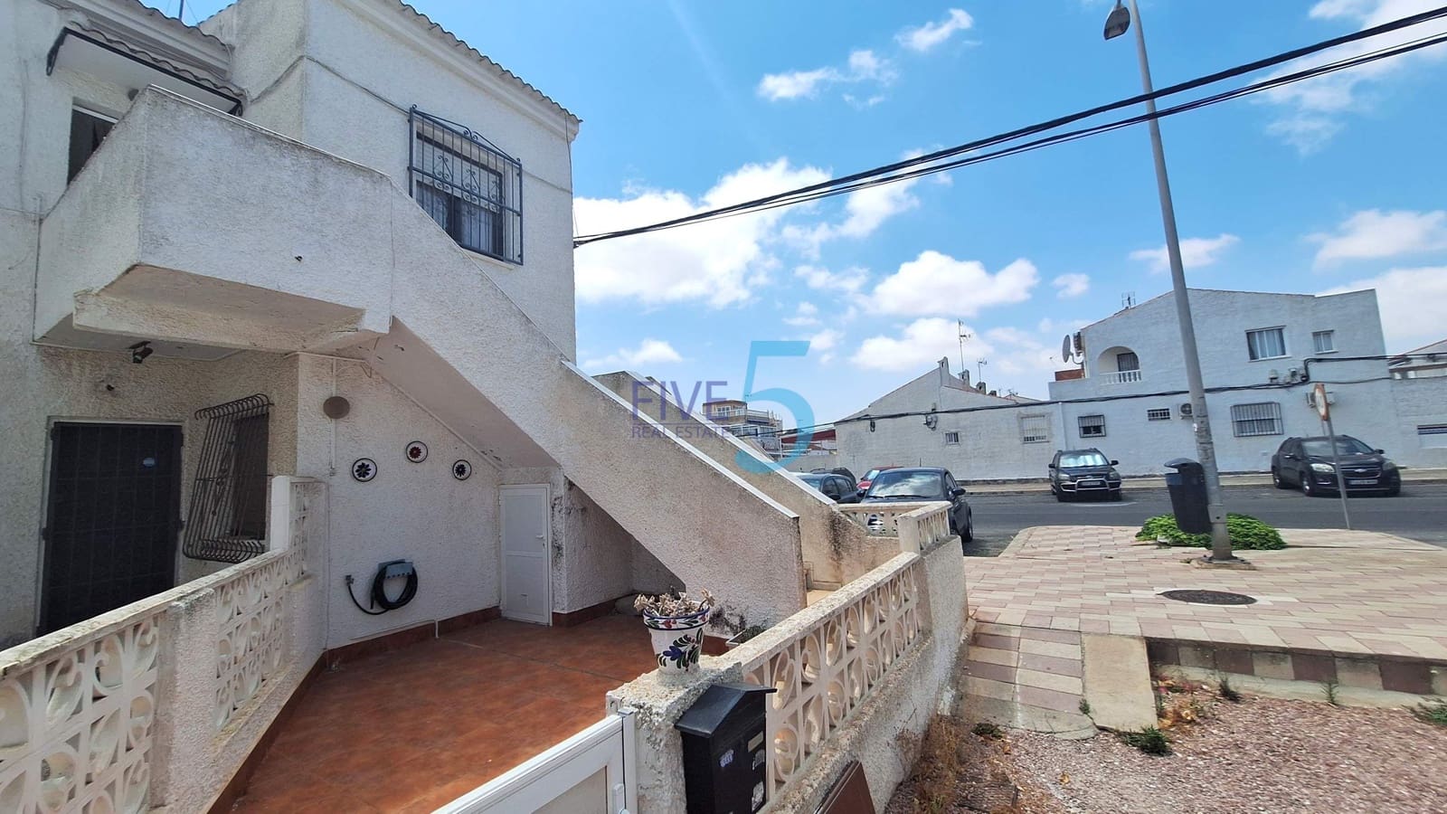 3 bedroom Semi-detached Villa for sale in Torrevieja - € 129,900 (Ref: 9937402)