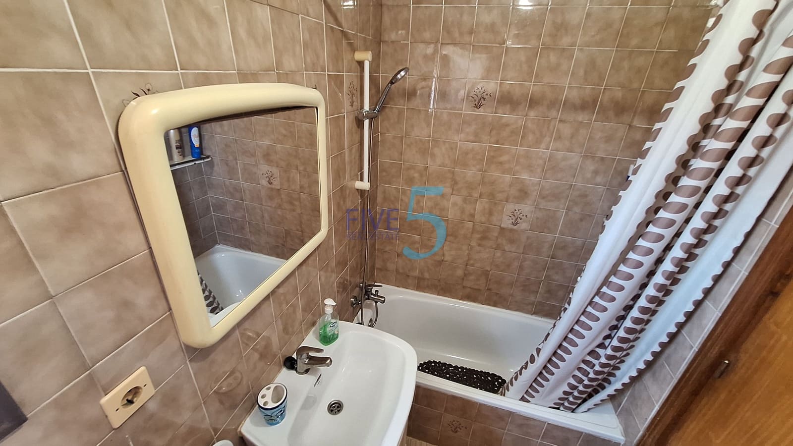 3 bedroom Semi-detached Villa for sale in Torrevieja - € 129,900 (Ref: 9937402)
