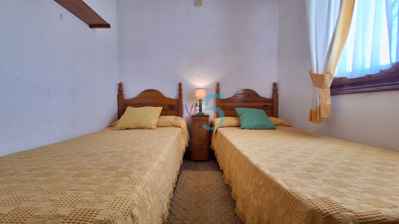 3 bedroom Semi-detached Villa for sale in Torrevieja - € 129,900 (Ref: 9937402)