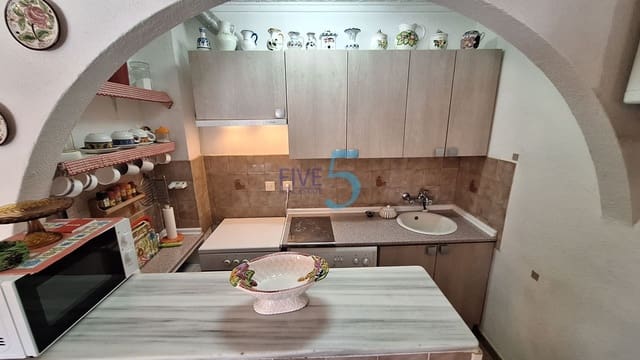 3 Zimmer Doppelhaus zu verkaufen in Torrevieja - 129.900 € (Ref: 9937402)