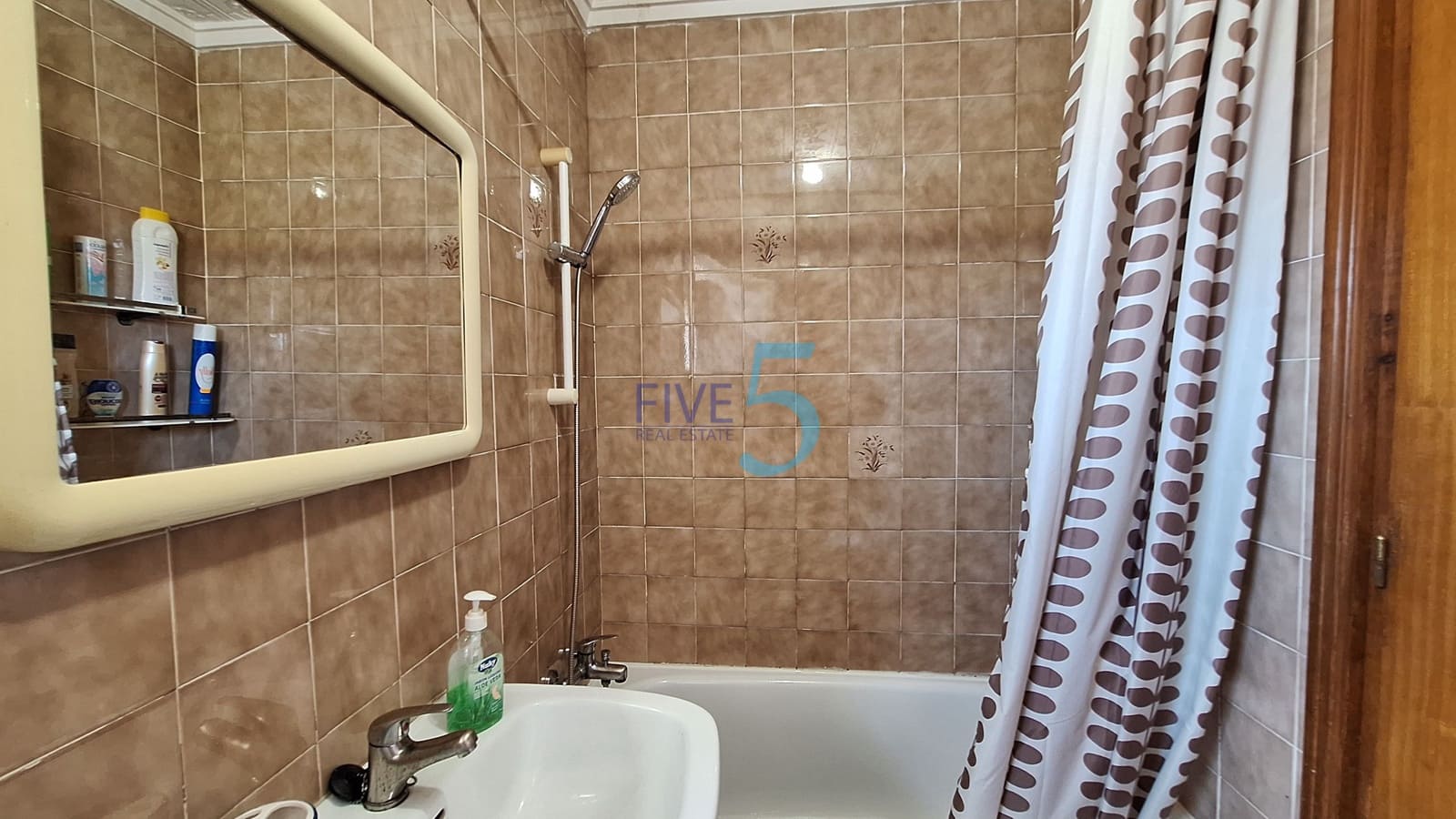 3 bedroom Semi-detached Villa for sale in Torrevieja - € 129,900 (Ref: 9937402)