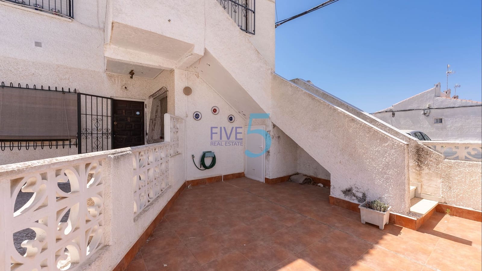 3 soveværelse Semi-Rækkehus til salg i Torrevieja - € 129.900 (Ref: 9937402)