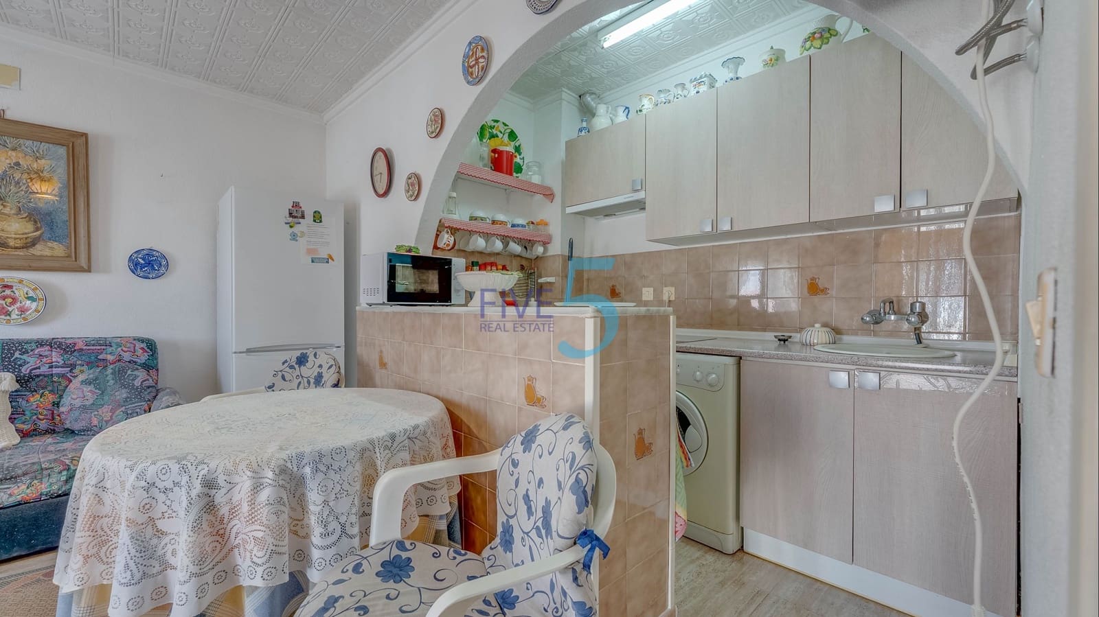 3 soveværelse Semi-Rækkehus til salg i Torrevieja - € 129.900 (Ref: 9937402)