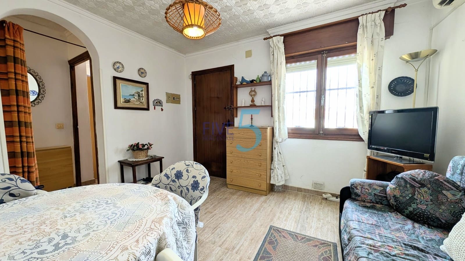 3 soveværelse Semi-Rækkehus til salg i Torrevieja - € 129.900 (Ref: 9937402)