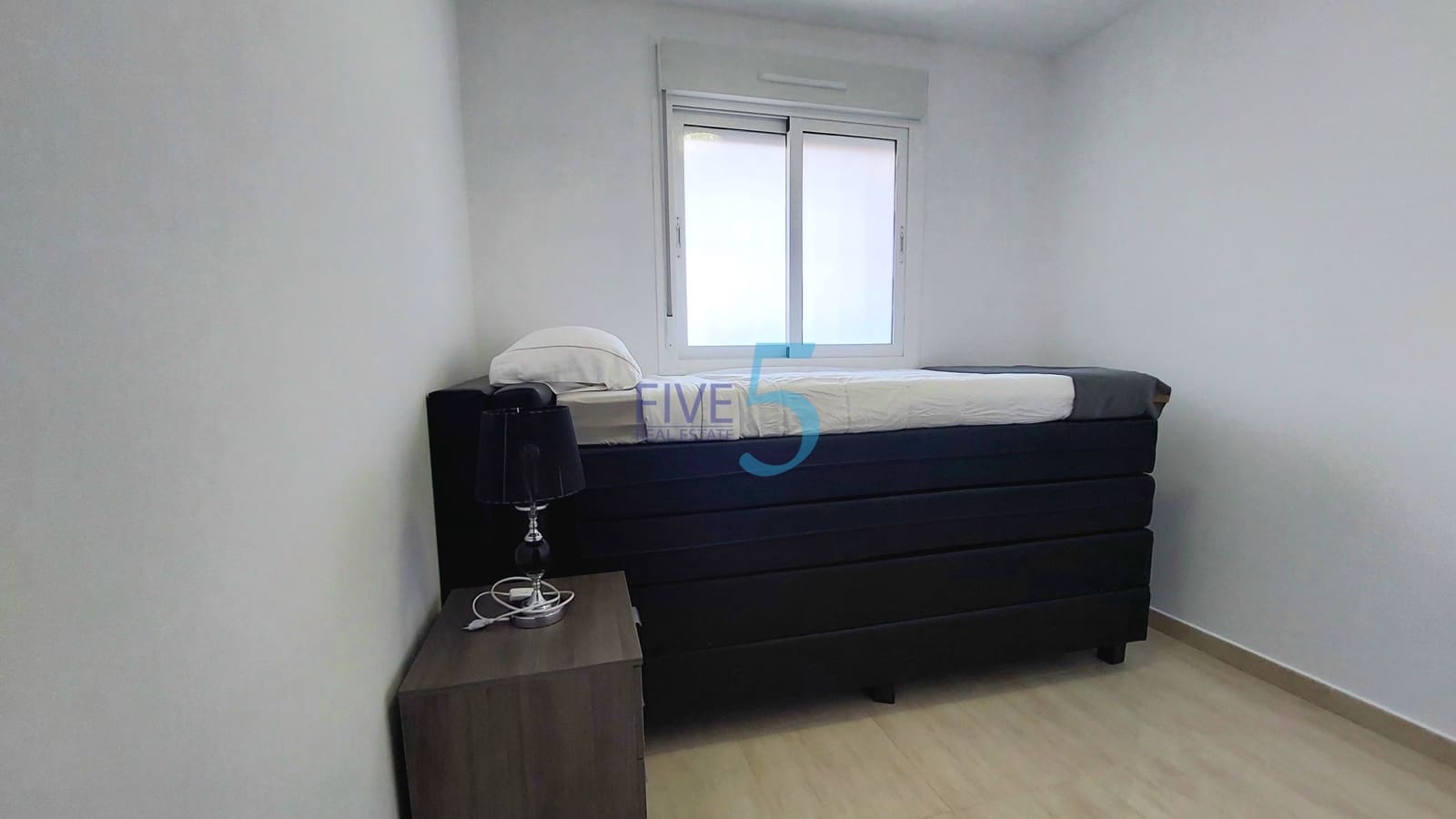 Apartamento de 2 habitaciones en Villamartin en venta con piscina garaje - 215.000 € (Ref: 9938754)