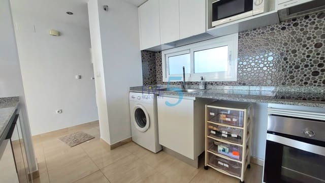 Apartamento de 2 habitaciones en Villamartin, Orihuela en venta con piscina garaje - 215.000 € (Ref: 9938754)