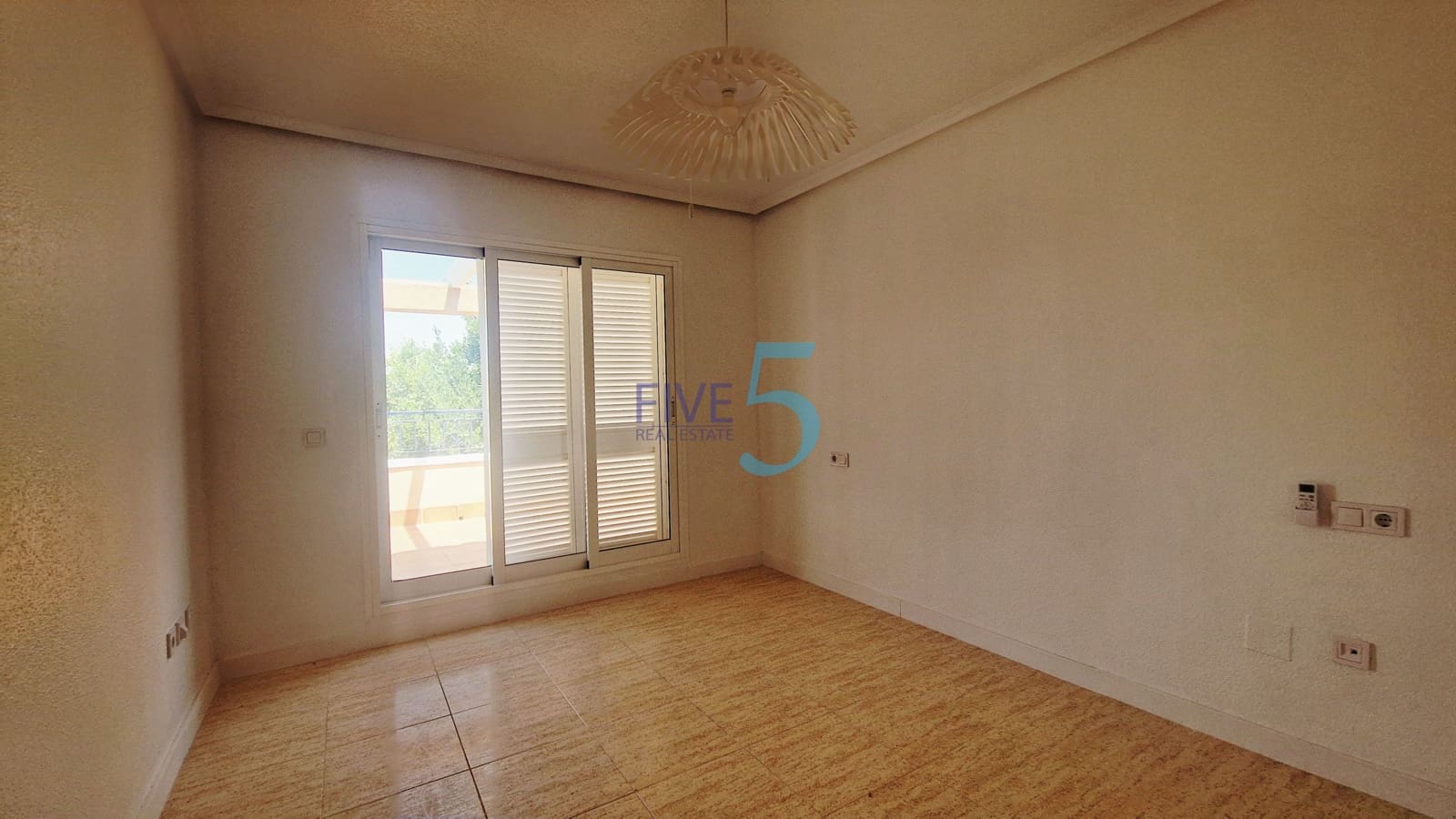 2 quarto Casa em Banda para venda em Pilar de la Horadada com piscina garagem - 299 999 € (Ref: 9938924)