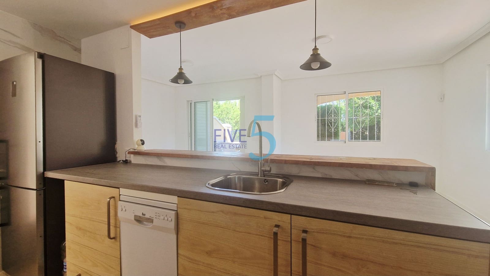 2 quarto Casa em Banda para venda em Pilar de la Horadada com piscina garagem - 299 999 € (Ref: 9938924)