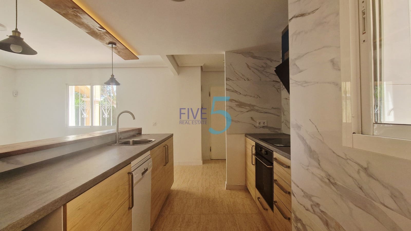 2 quarto Casa em Banda para venda em Pilar de la Horadada com piscina garagem - 299 999 € (Ref: 9938924)