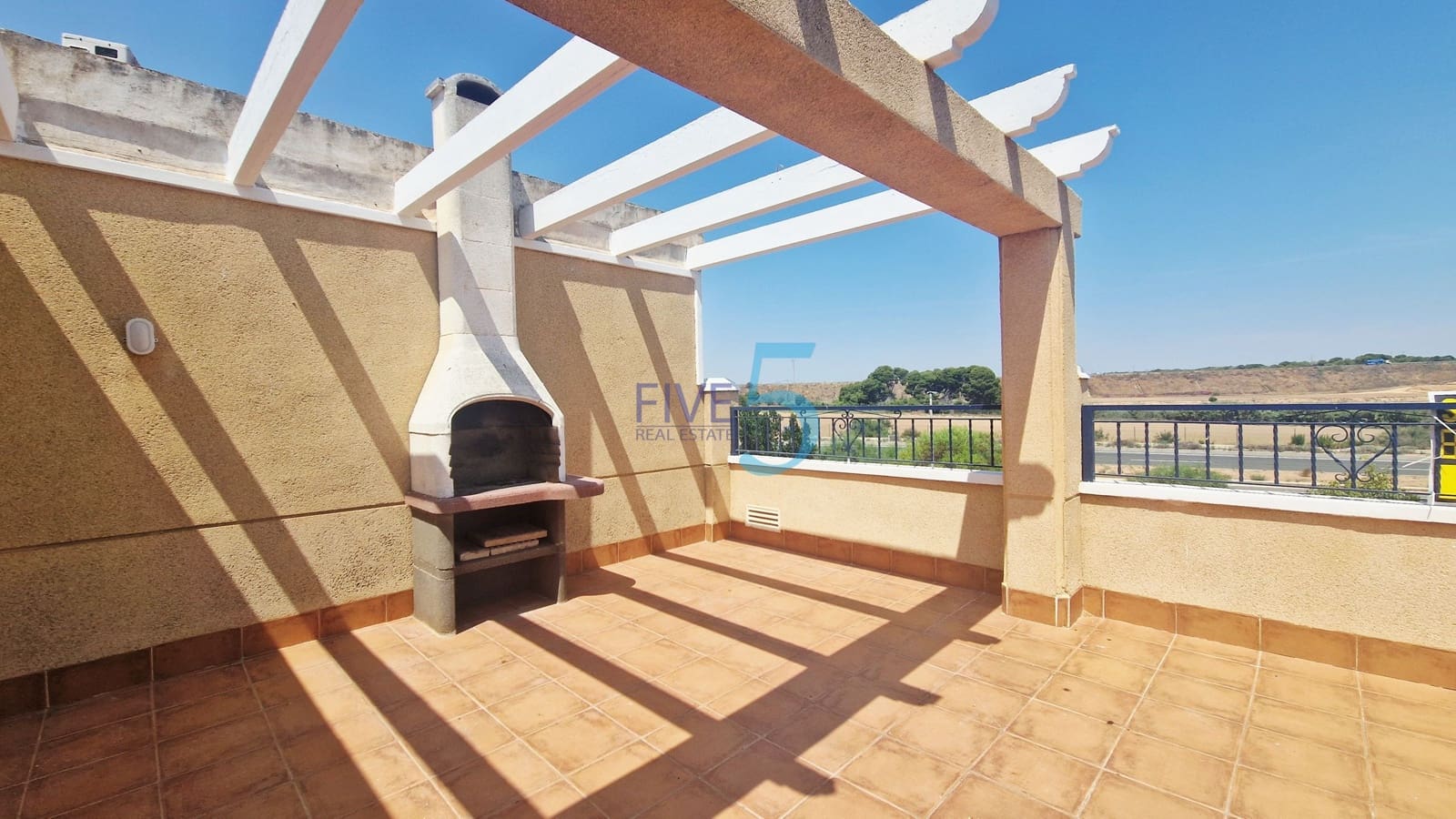 2 quarto Casa em Banda para venda em Pilar de la Horadada com piscina garagem - 299 999 € (Ref: 9938924)