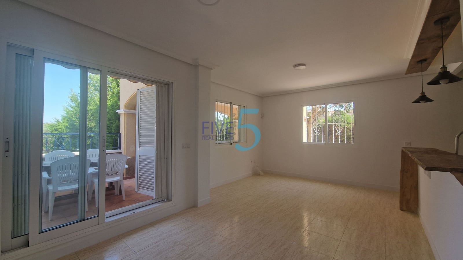 2 quarto Casa em Banda para venda em Pilar de la Horadada com piscina garagem - 299 999 € (Ref: 9938924)