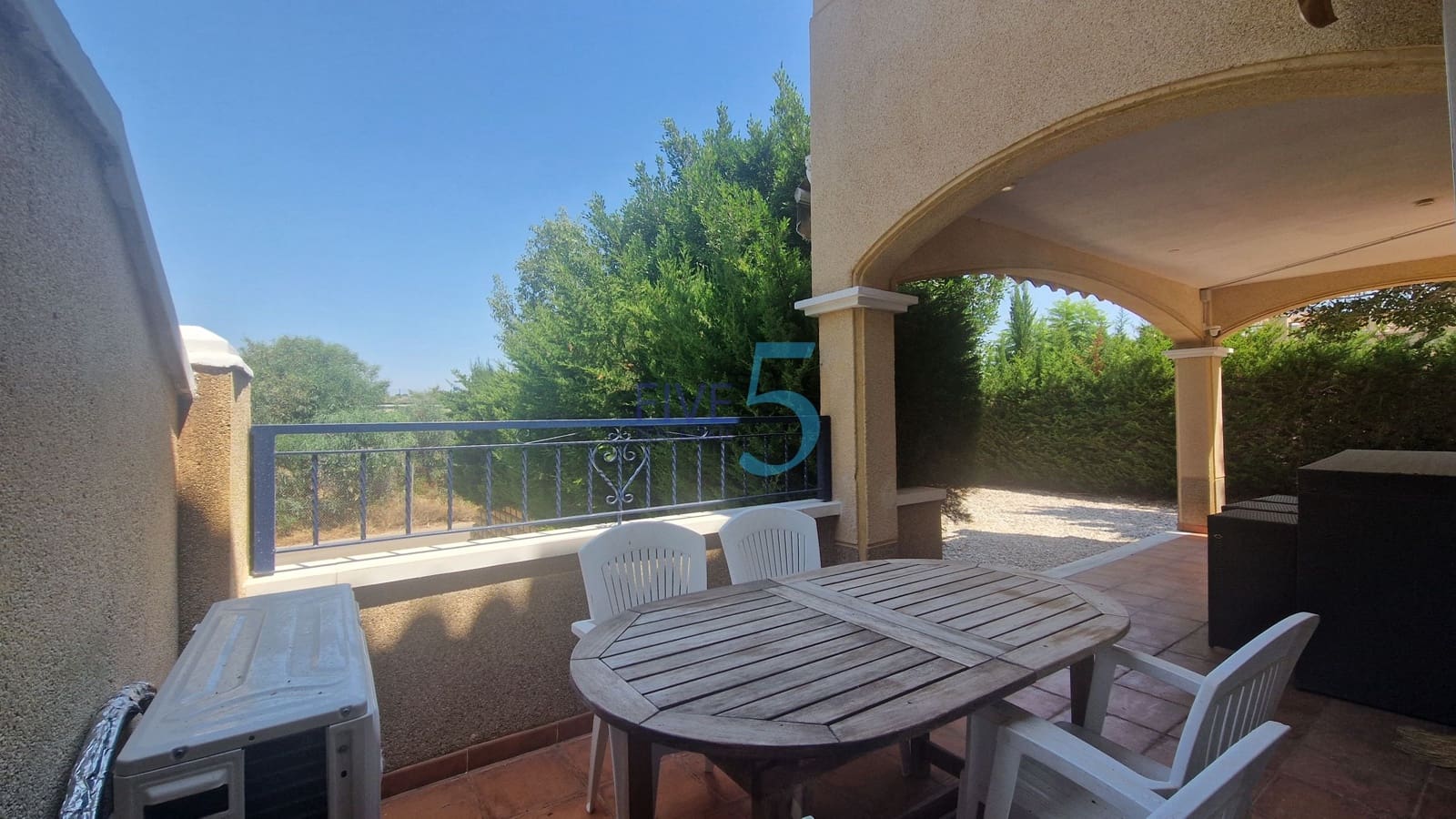 2 quarto Casa em Banda para venda em Pilar de la Horadada com piscina garagem - 299 999 € (Ref: 9938924)