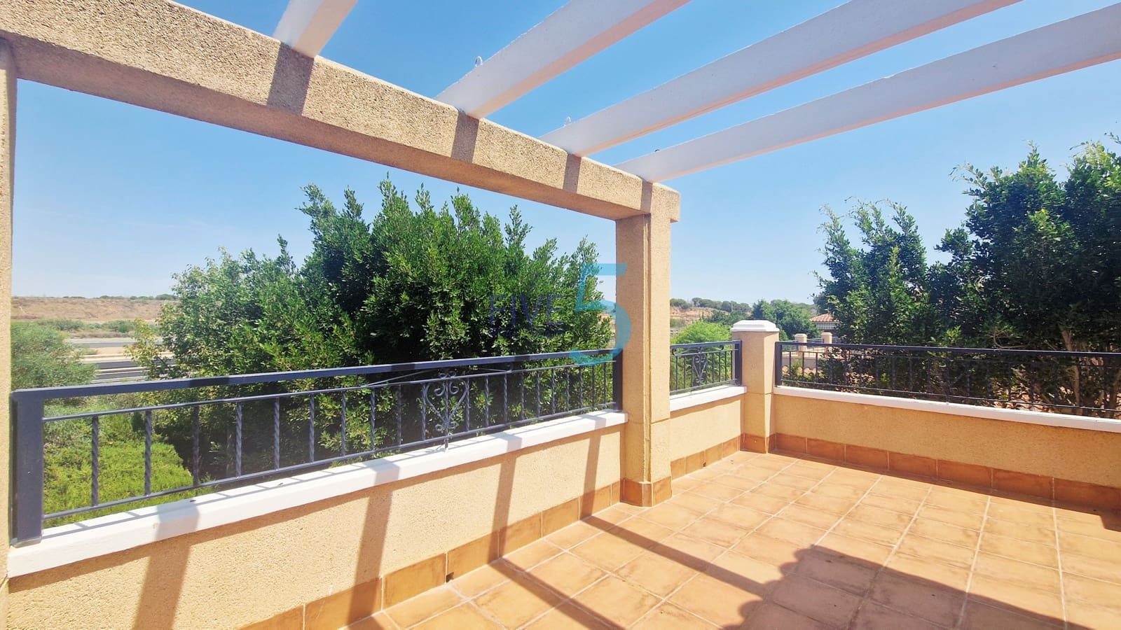 2 quarto Casa em Banda para venda em Pilar de la Horadada com piscina garagem - 299 999 € (Ref: 9938924)