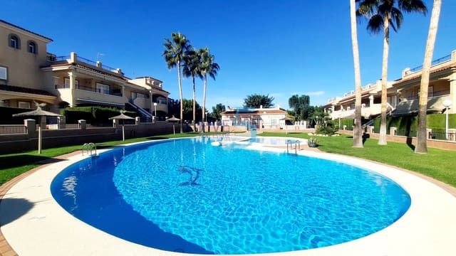 2 quarto Casa em Banda para venda em Mil Palmeras, Pilar de la Horadada com piscina garagem - 299 999 € (Ref: 9938924)