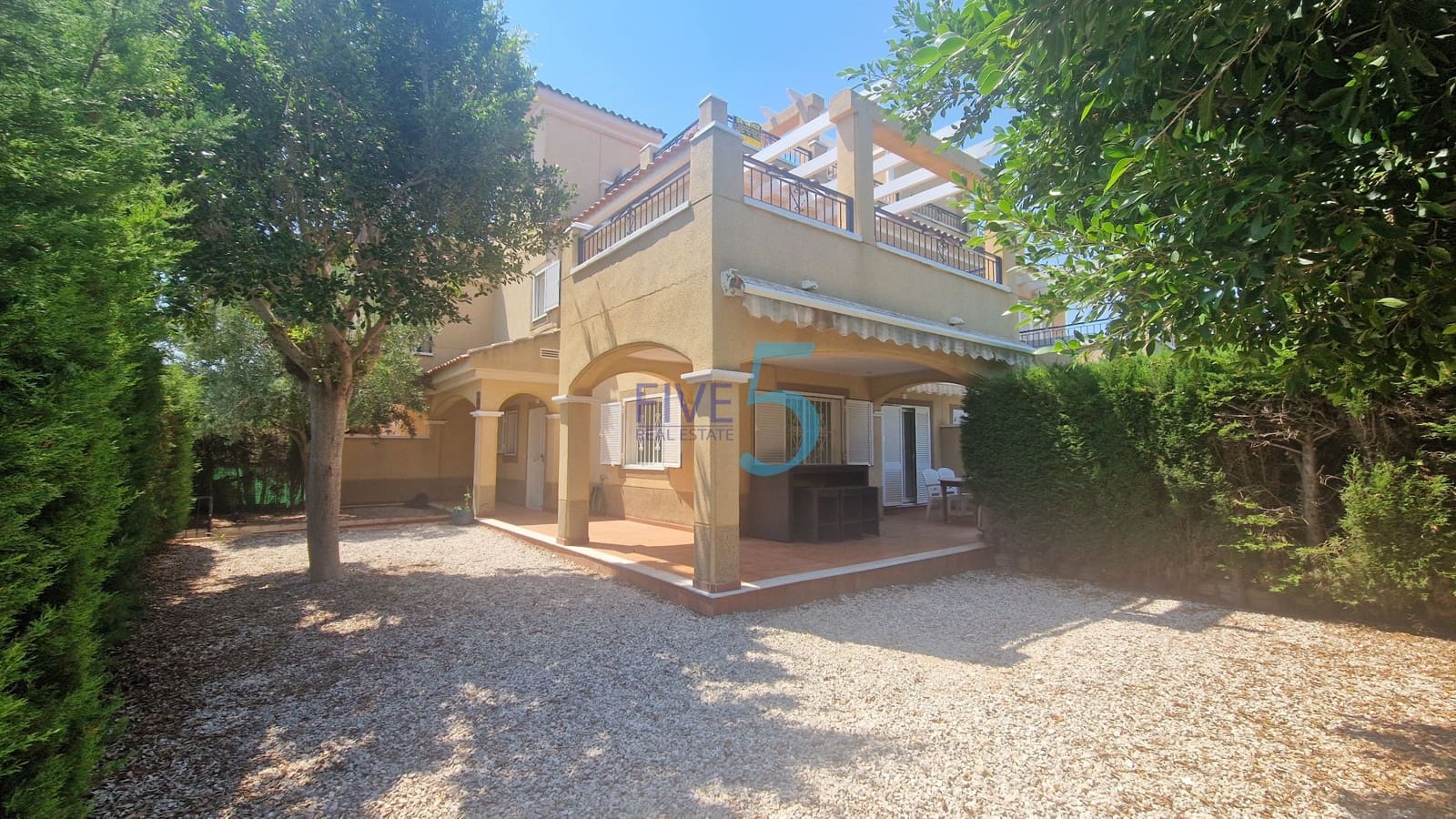 2 quarto Casa em Banda para venda em Pilar de la Horadada com piscina garagem - 299 999 € (Ref: 9938924)