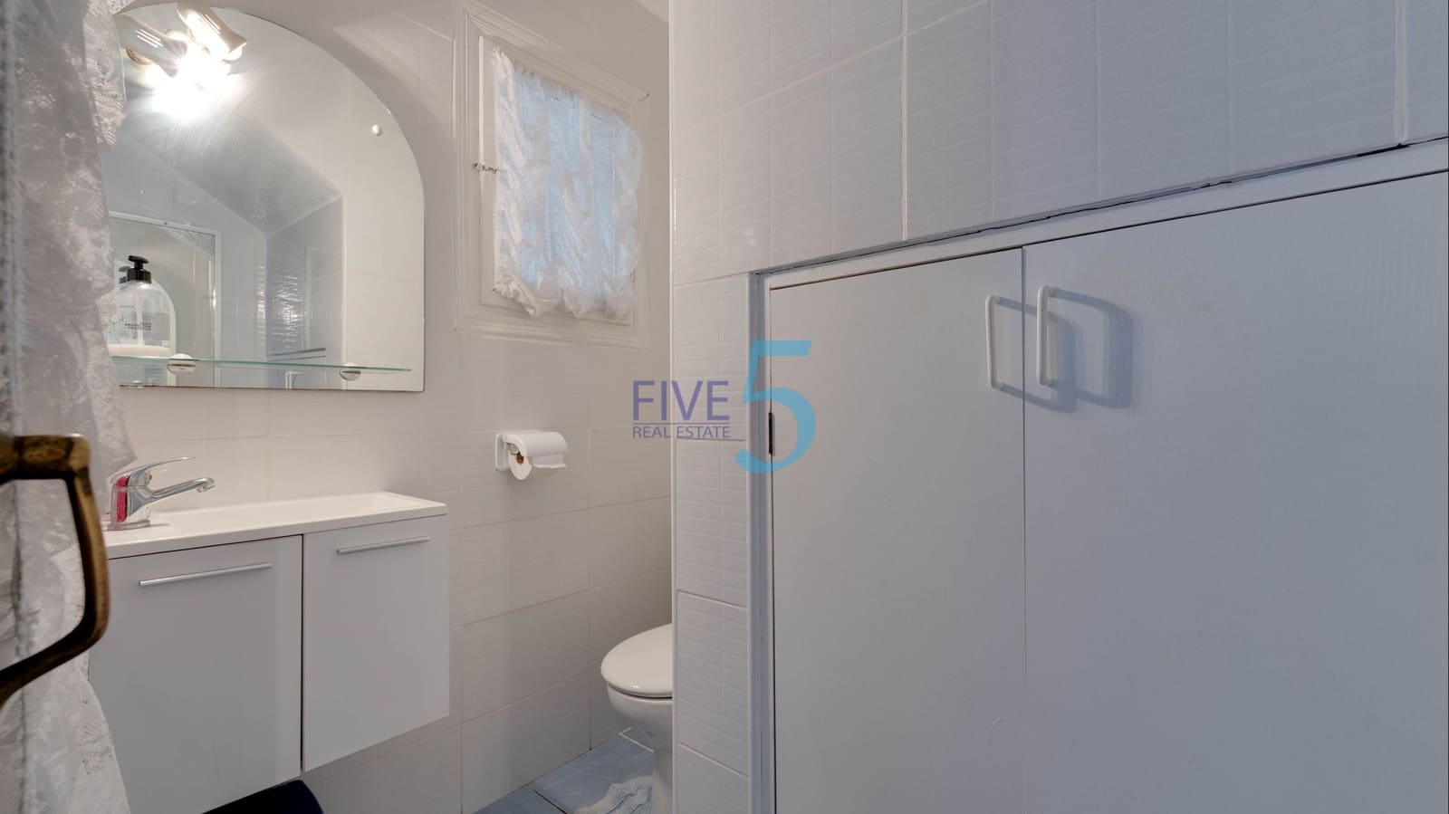 3 soveværelse Byhus til salg i Torrevieja med swimmingpool - € 249.000 (Ref: 9939042)