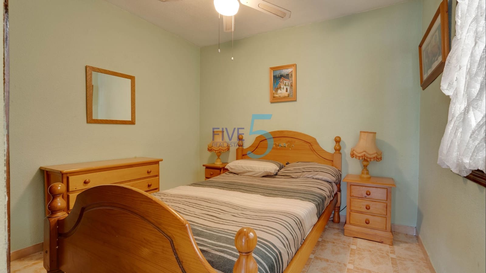 3 soveværelse Byhus til salg i Torrevieja med swimmingpool - € 249.000 (Ref: 9939042)