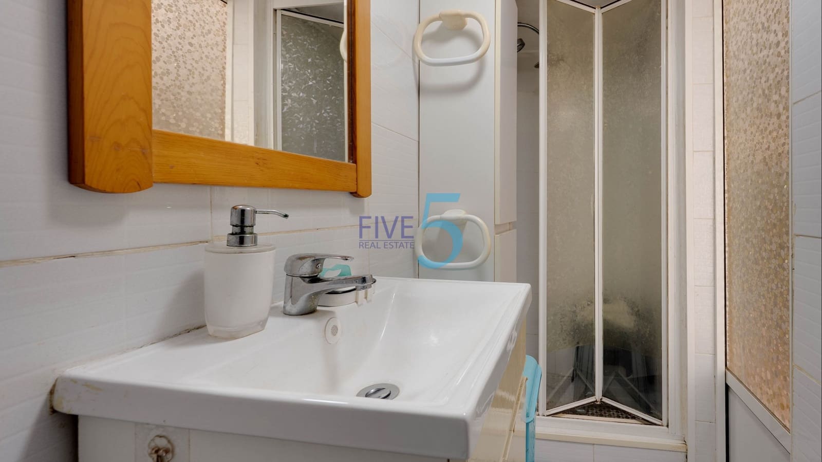 3 soveværelse Byhus til salg i Torrevieja med swimmingpool - € 249.000 (Ref: 9939042)