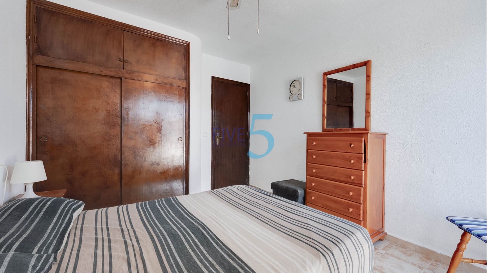 3 soveværelse Byhus til salg i Torrevieja med swimmingpool - € 249.000 (Ref: 9939042)