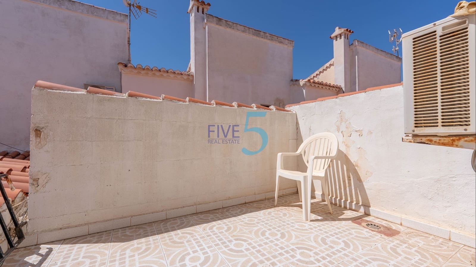 3 soveværelse Byhus til salg i Torrevieja med swimmingpool - € 249.000 (Ref: 9939042)