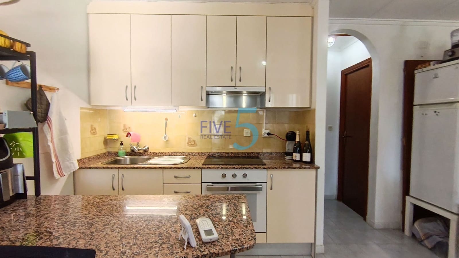 1 chambre Bungalow à vendre à Torrevieja - 99 999 € (Ref: 9939043)