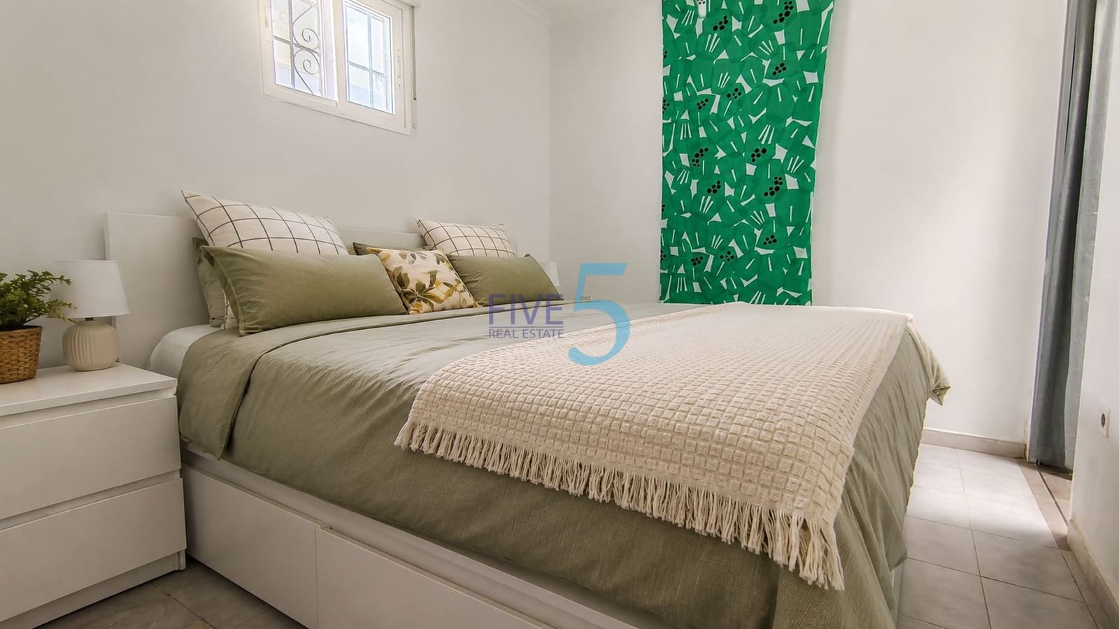 1 chambre Bungalow à vendre à Torrevieja - 99 999 € (Ref: 9939043)