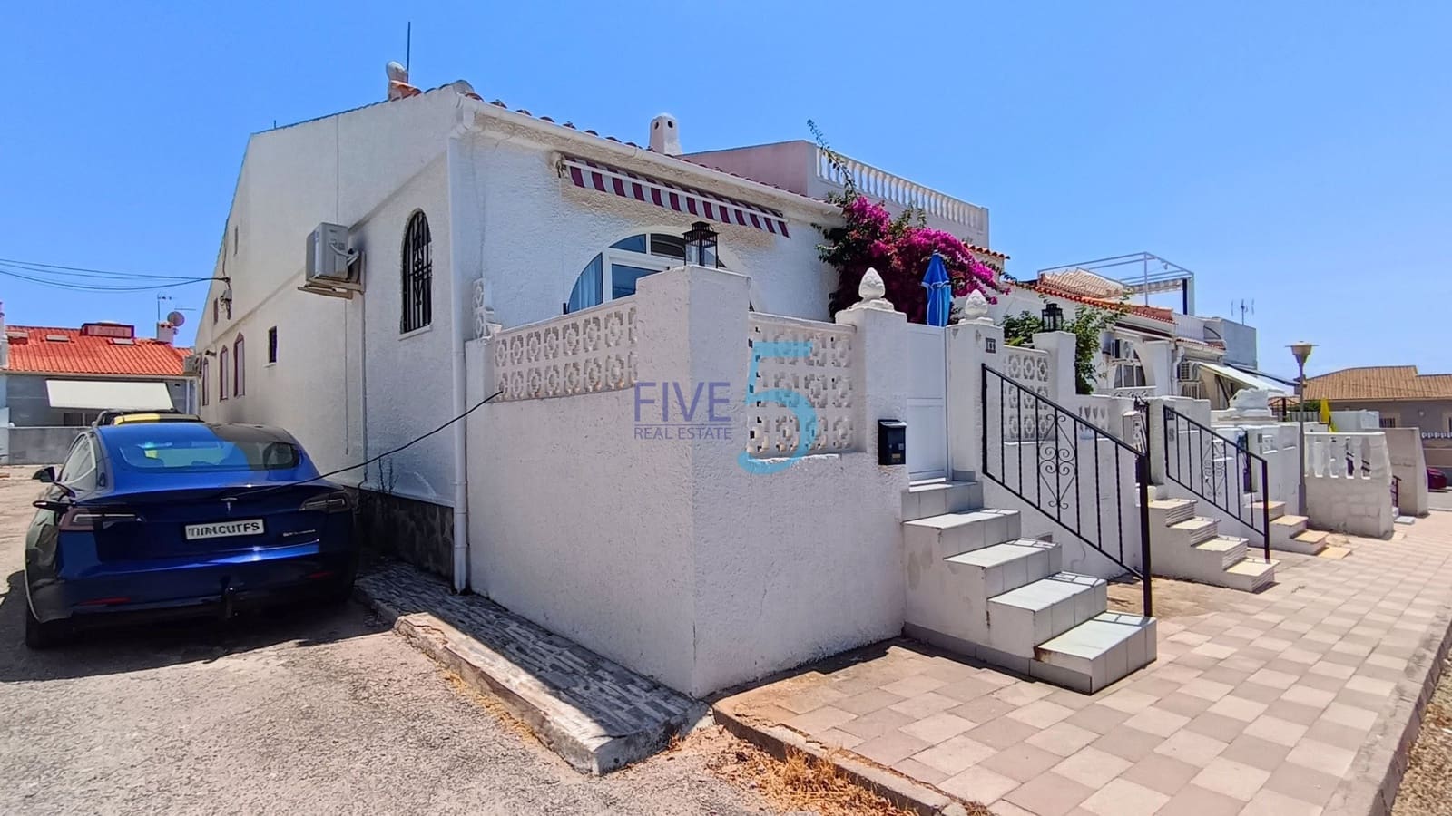 1 chambre Bungalow à vendre à Torrevieja - 99 999 € (Ref: 9939043)