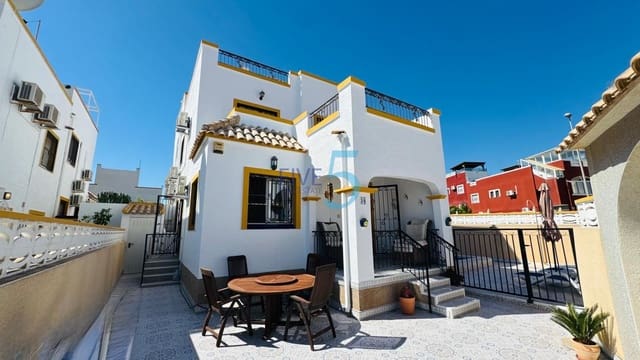 3 Zimmer Villa zu verkaufen in Los Altos mit Pool - 279.999 € (Ref: 9941470)